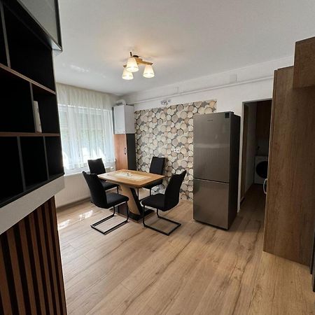 Bingo Apartman Cristuru Secuiesc Exterior foto